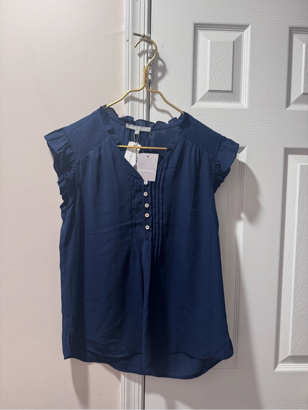 NWT Daniel Rainn Navy Ruffle Sleeve Blouse Size Medium